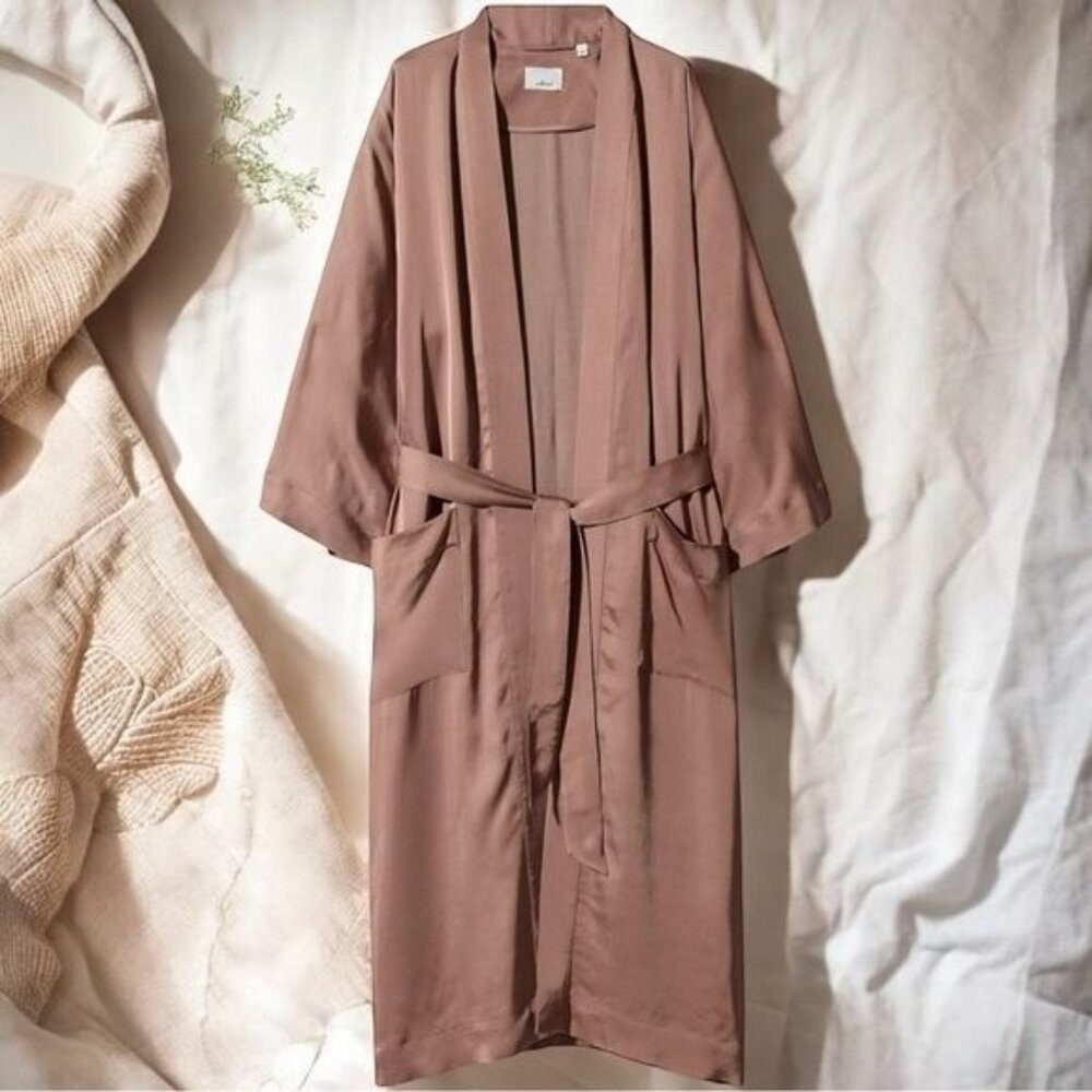 Aritzia Wilfred Durante Jacket Robe Satin Luxury Mob Wife Old Money Capsule XXS